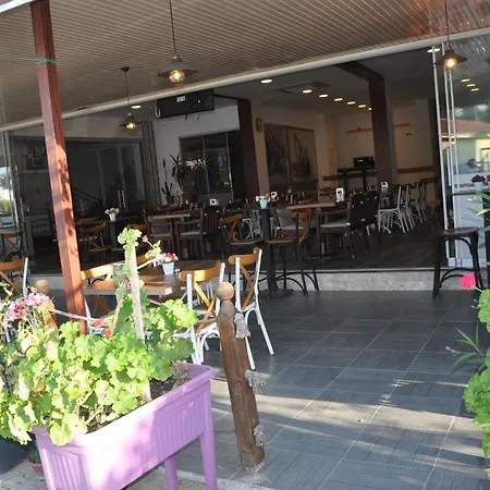Neoss Boutique Szálloda 3*