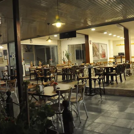 Neoss Boutique Szálloda