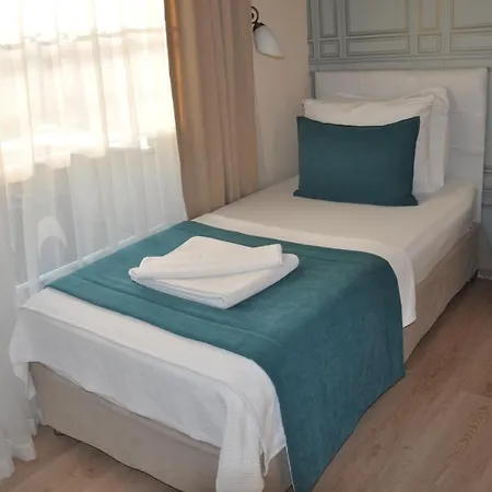 Neoss Boutique 3*