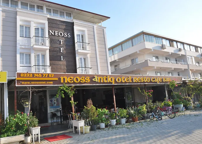 Neoss Boutique
